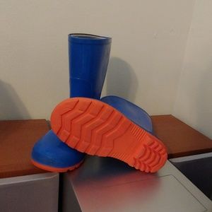 Rain boots